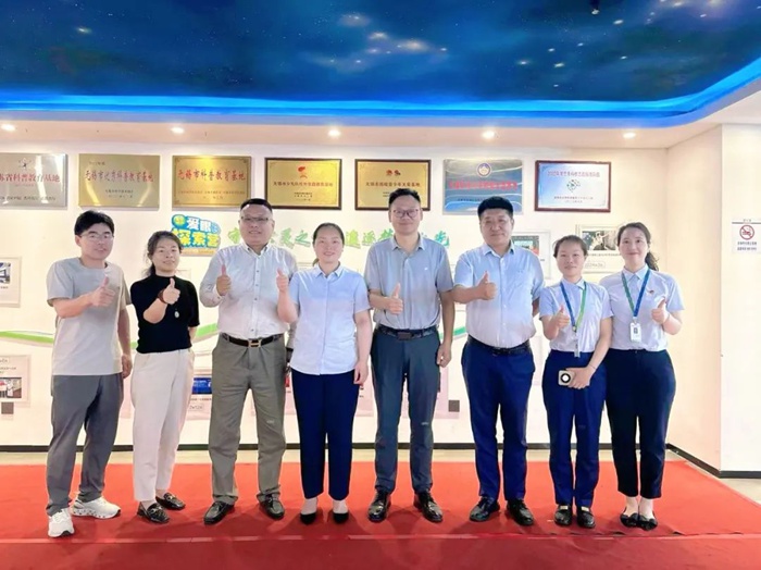 商会领导走访无锡爱尔眼科医院