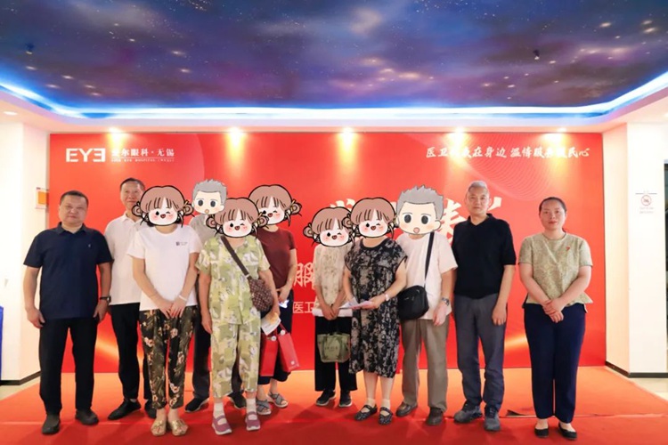 人大代表接待群众日座谈会现场