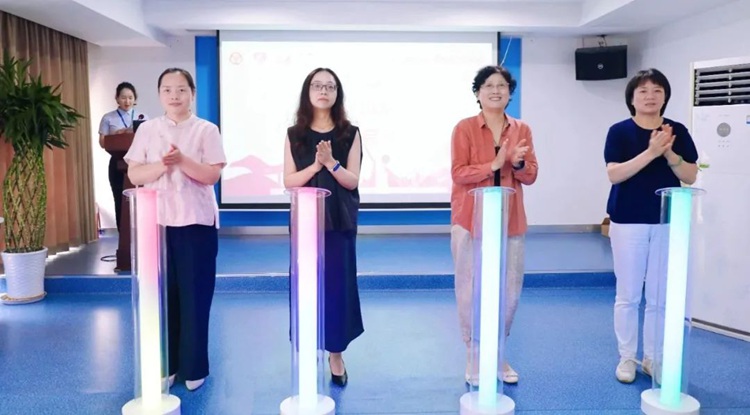 活动启动仪式合影