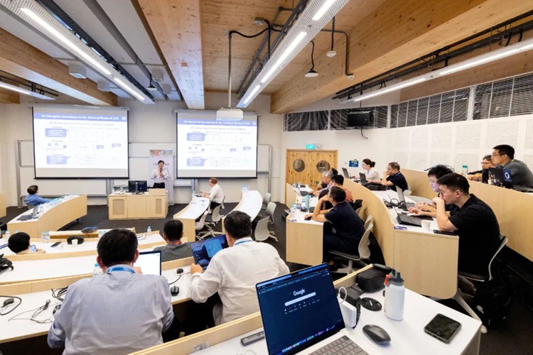 陈益强研究员做学术报告